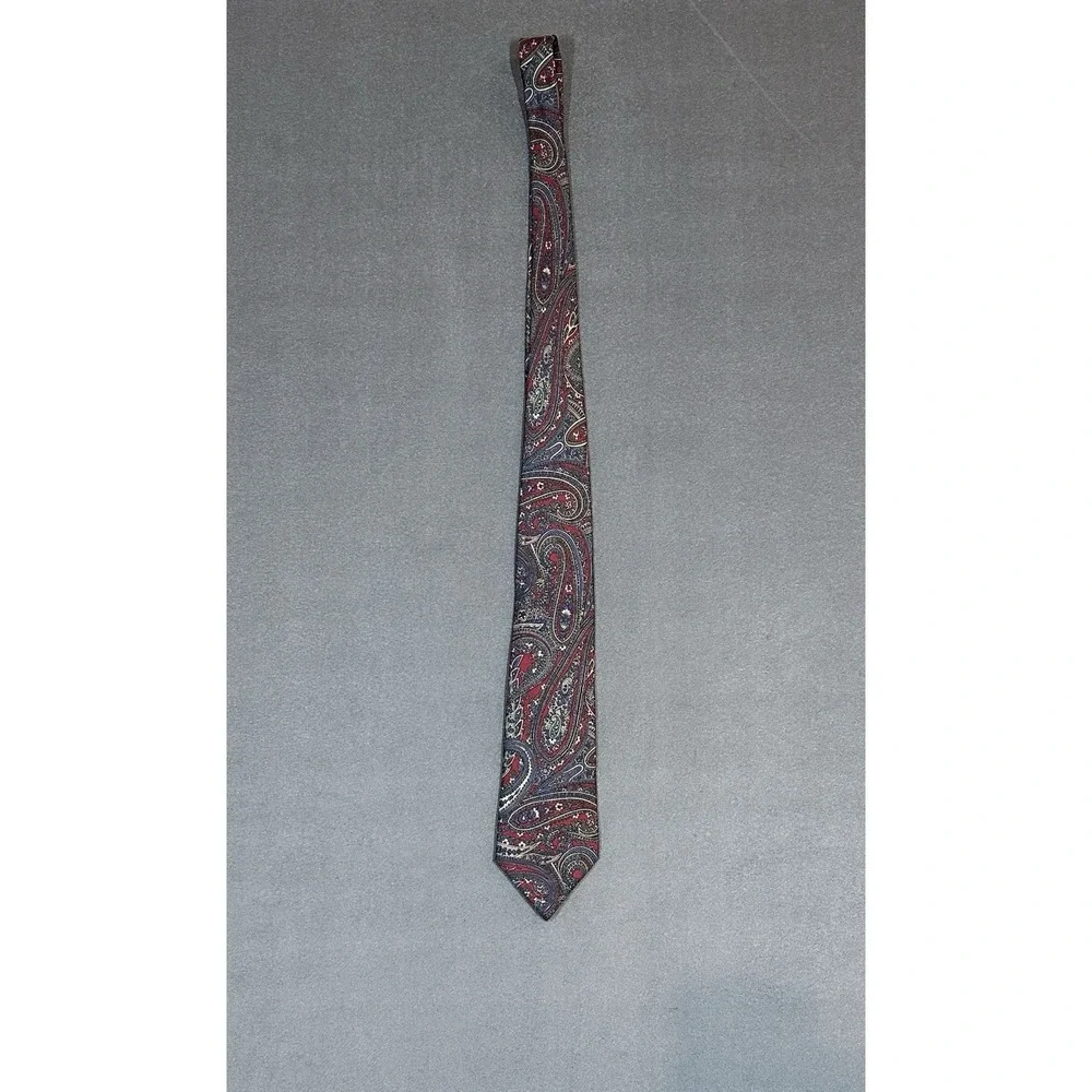 Benchmark Tie Paisley Necktie 100% Silk Made in USA 59